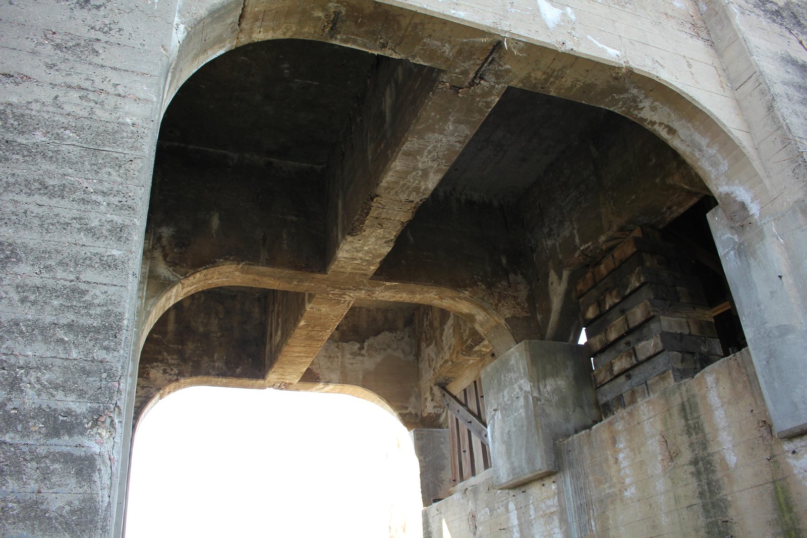 East approach details